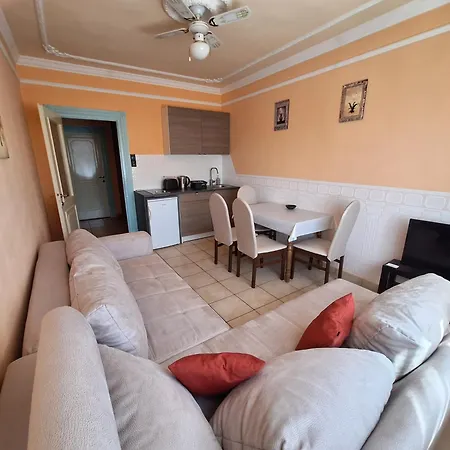 Sylvia Apartament Balatonalmádi