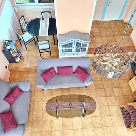 Sylvia Apartament *
